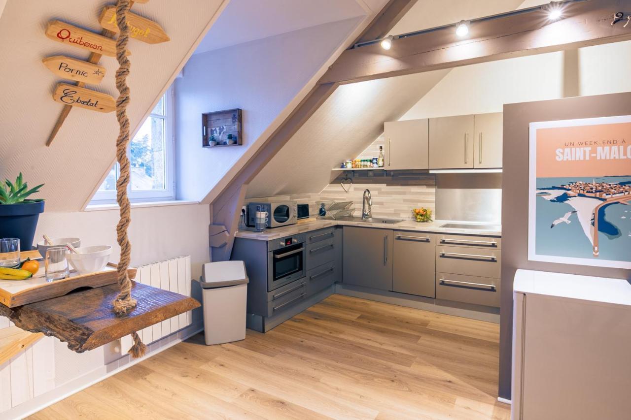 Le Petit Melorien Apartment Saint Meloir des Ondes Bagian luar foto