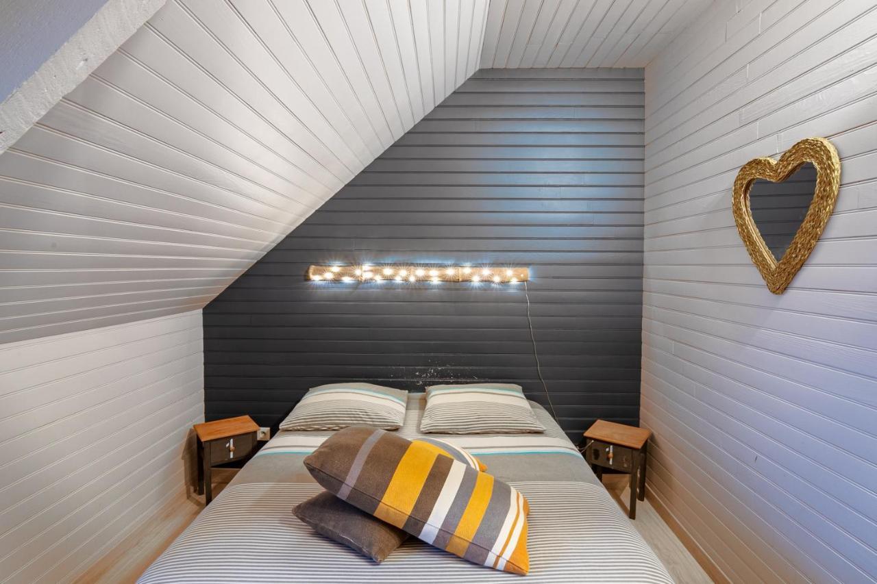 Le Petit Melorien Apartment Saint Meloir des Ondes Bagian luar foto